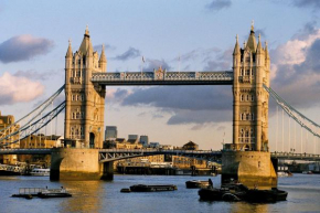 Trendy 2 Bedroom apartment in vibrant Shoreditch, central London zone 1 free WiFi - sleeps 4+2